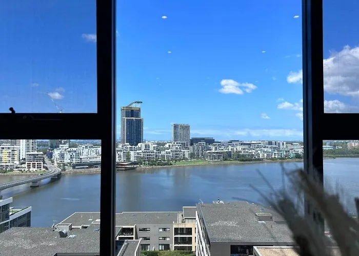 Your Luxury Weekend Getaway In Wentworth Point