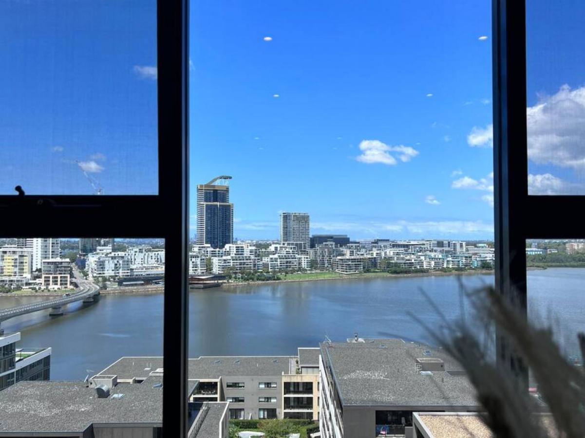 Your Luxury Weekend Getaway In Wentworth Point *
