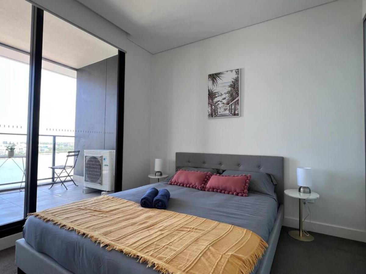 Apartment Your Luxury Weekend Getaway In Wentworth Point Sydney